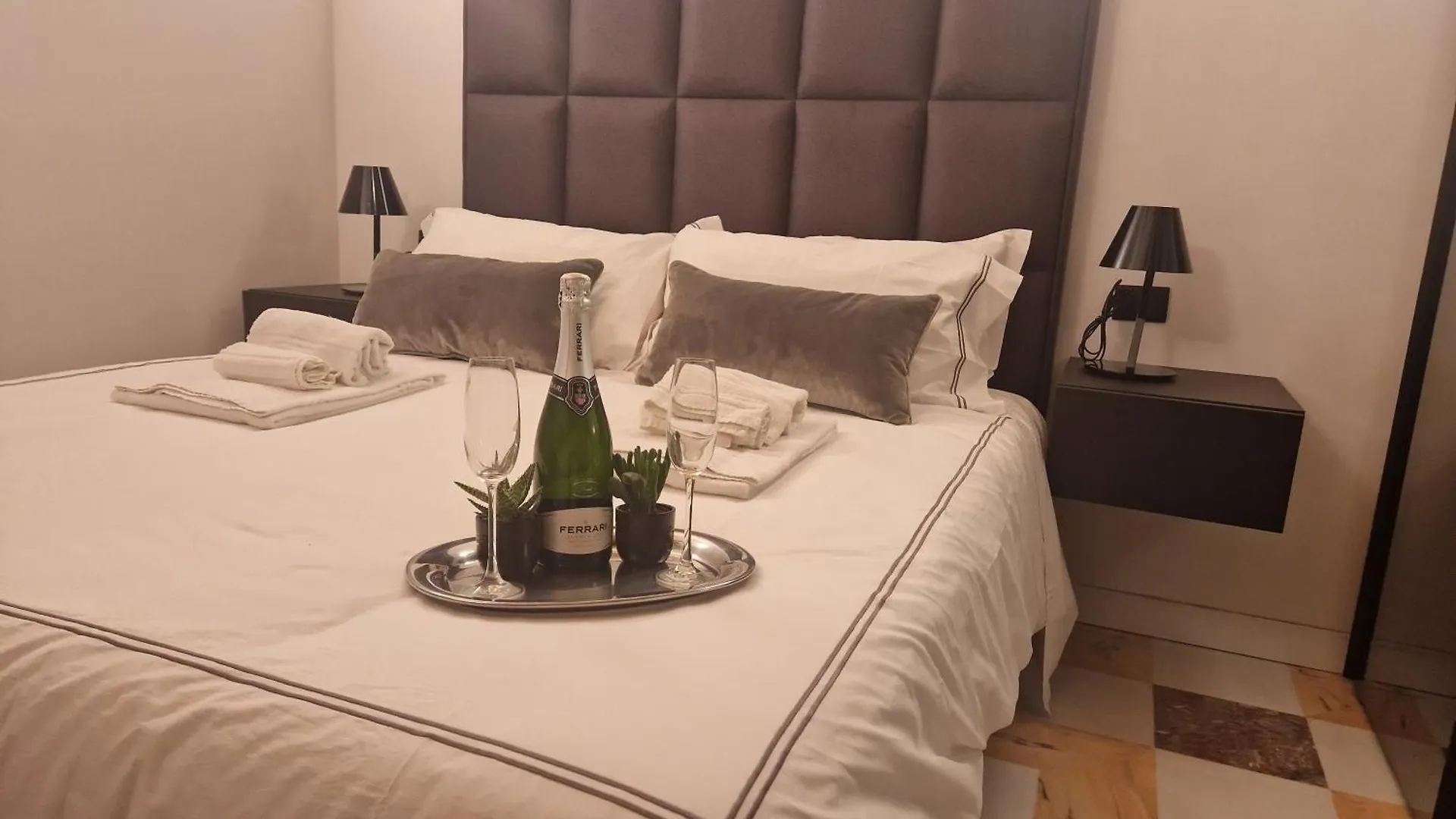 Corso Suite Style Roma 0*,  Italia